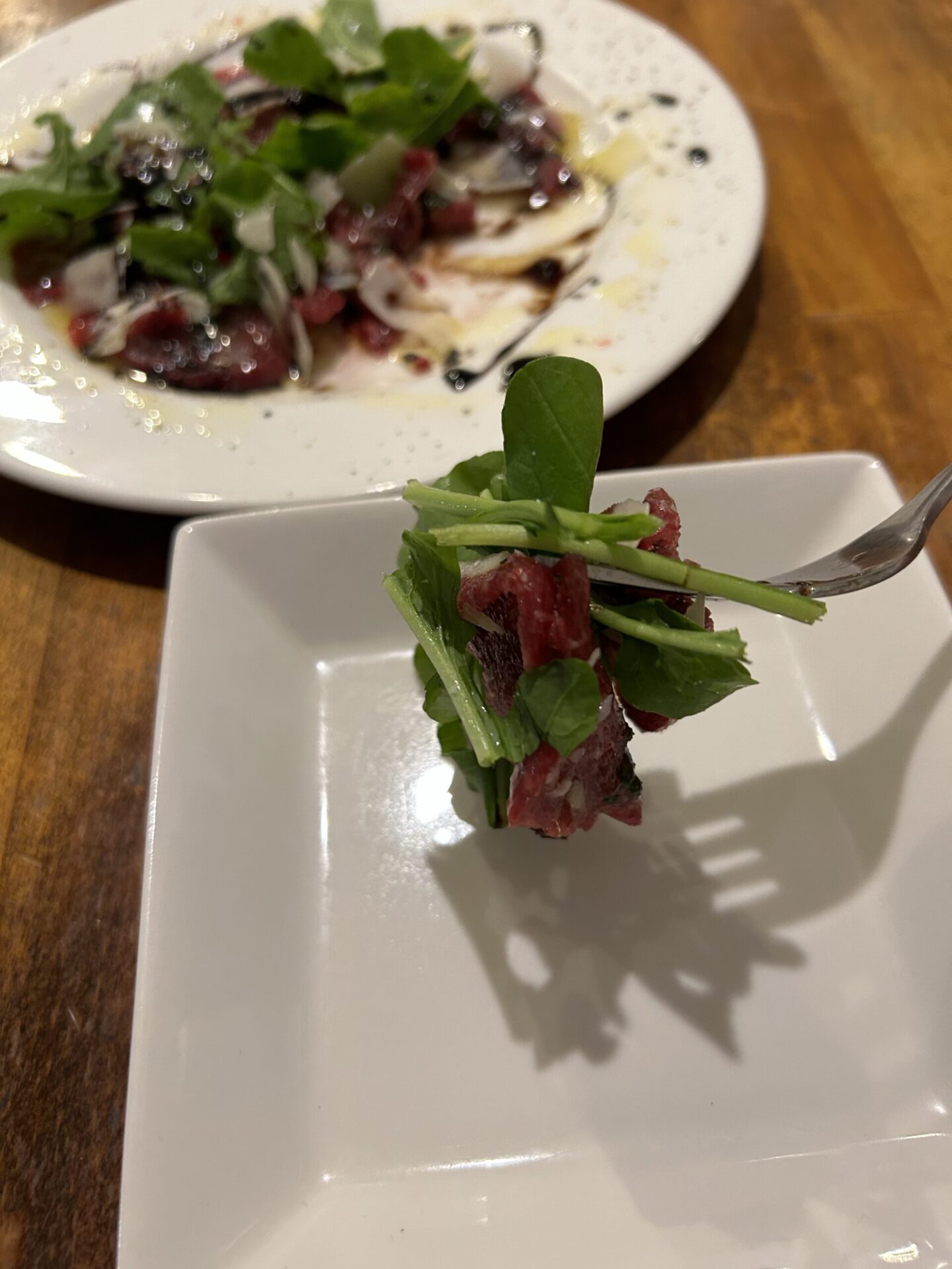 馬刺しのカルパッチョという珍しいメニュー