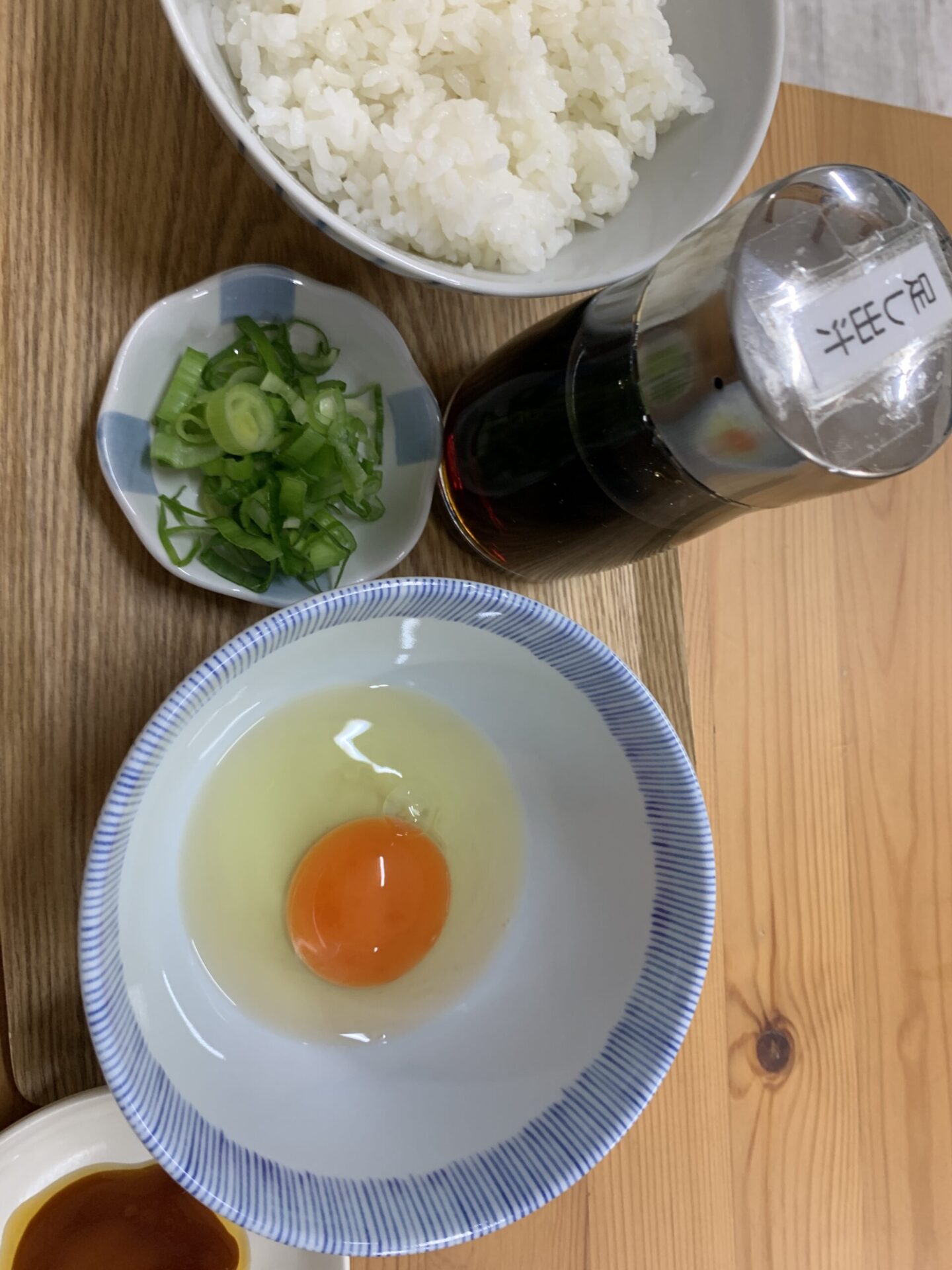 卵かけご飯は醤油じゃなく出汁で頂く。